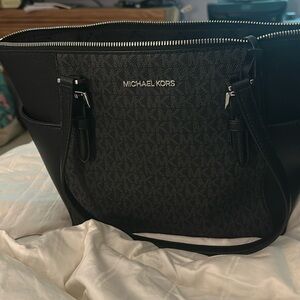Black Michael Kors Bag used a handful of times